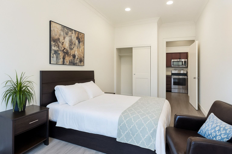 Bedroom, NovaStay - The Oasis, Toronto