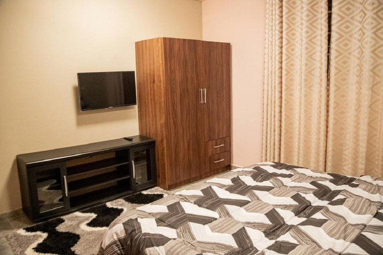 Others 3, Bays Boutique Apartment, Tema