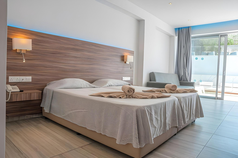 Bedroom 3, Fedrania Gardens Hotel