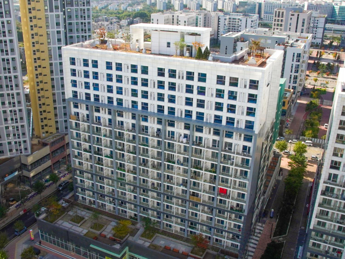 Others 4, Central City AIR9, Jung