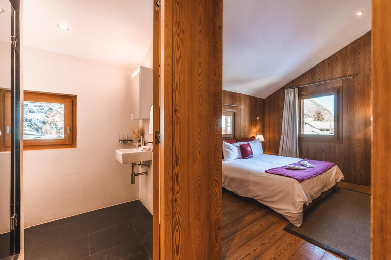 Bedroom 2, Sonnmatten Boutique Hotel & Apartments Zermatt, Visp