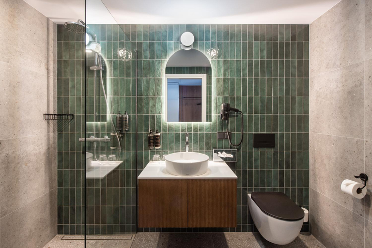 Bathroom 3, Airinn Vilnius Airport Hotel – Renovated 2025, Vilniaus