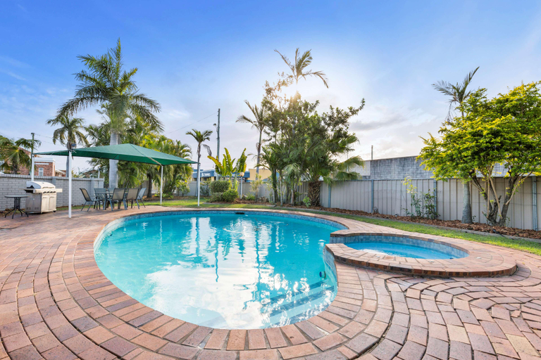 Sport & Beauty 4, Rockhampton Riverside Central Hotel, Rockhampton