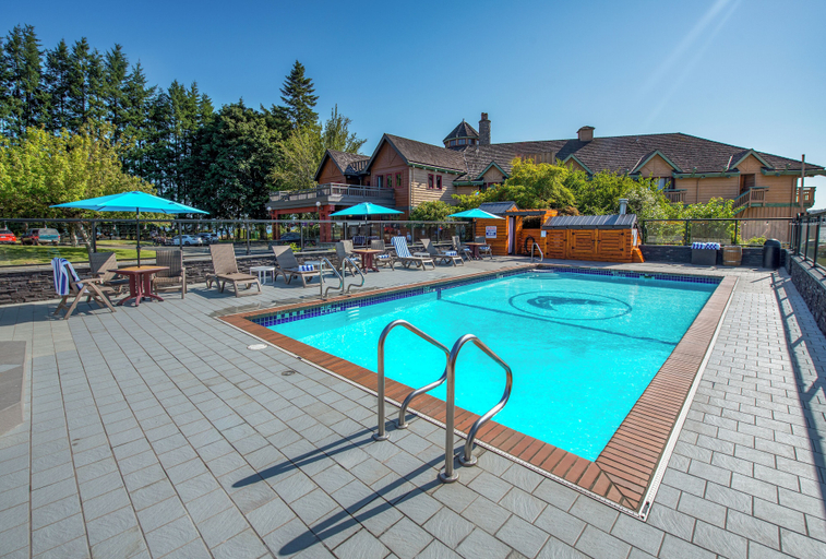 Sport & Beauty 2, Painter's Lodge, Comox-Strathcona