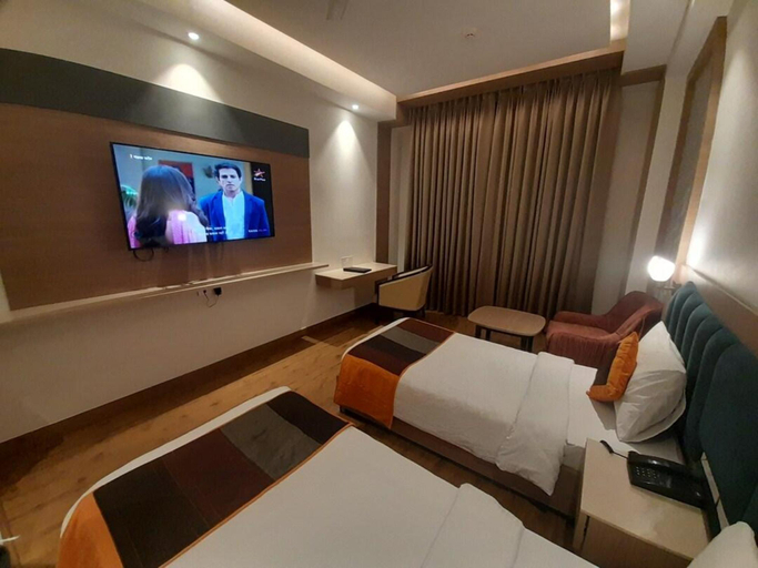 Bedroom 3, Hotel Golden Orchid, Lucknow