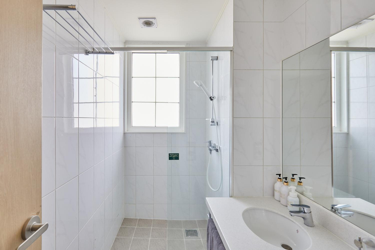 Bathroom 5, Mauna Ocean Resort, Gyeongju