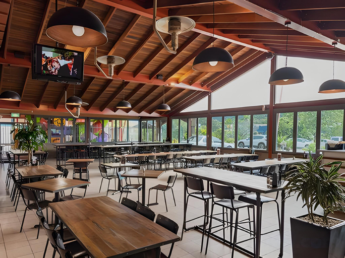 Food & Drinks 5, Warners At The Bay, Lake Macquarie - North