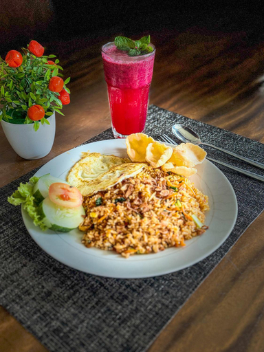 Food & Drinks 4, Lovina Krui Surf, West Lampung