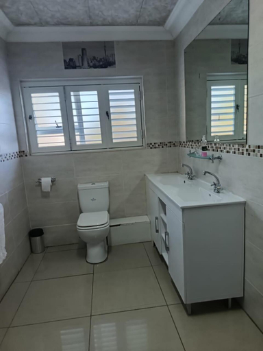 Bathroom 3, BUNITRIX GUESTHOUSE, Nelson Mandela Bay