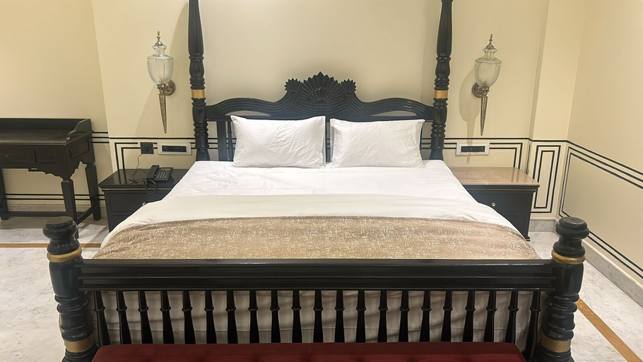 Bedroom 3, Hotel Anand Bagh - Eraya Hotels, Jaipur