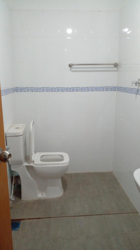 Bathroom 5, Green home, Weligama