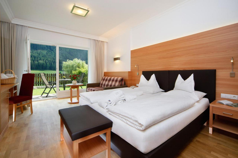Bedroom 3, Hotel Grones, Bolzano