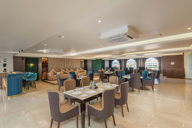 Food & Drinks 5, Grand Luxotica By DLS Hotels , Dehradun
