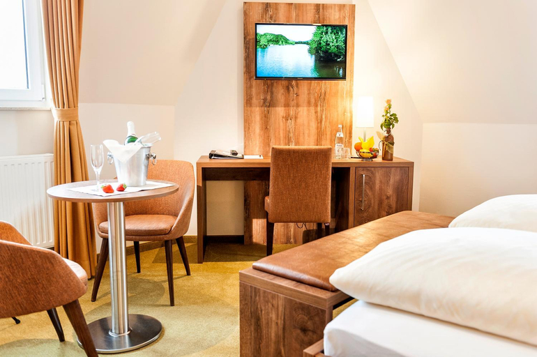 Bedroom 2, Hotel Hilker, Osnabrück