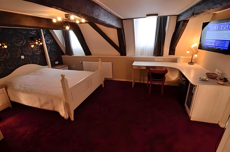 Bedroom 2, Hotel Die Port van Cleve, Amsterdam