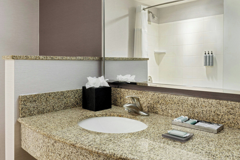 Bathroom 5, Courtyard by Marriott Hadley Amherst, Hampshire