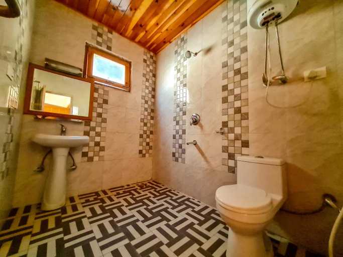 Bathroom 4, Namaste Inn Beas Valley, Kullu