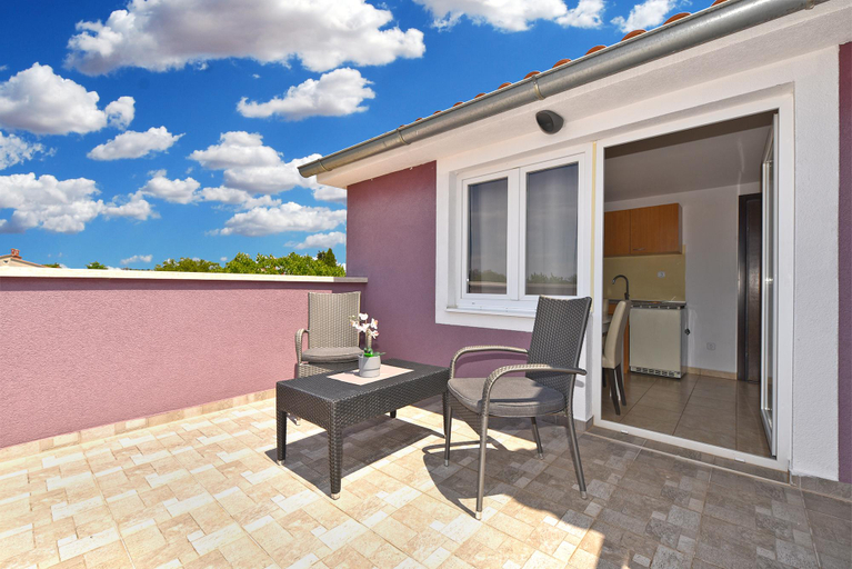 Others 4, Villa 2019, Poreč