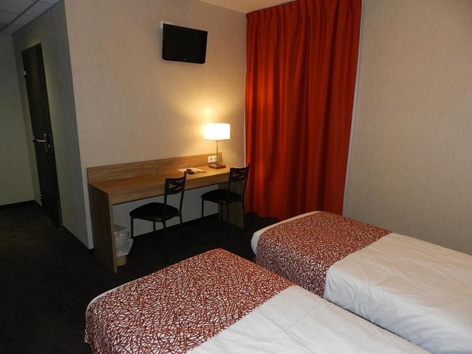 Bedroom 3, Hotel Gloria et Avenue, Hautes-Pyrénées