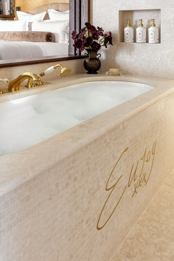 Bathroom 4, Ancora Cortina, Belluno