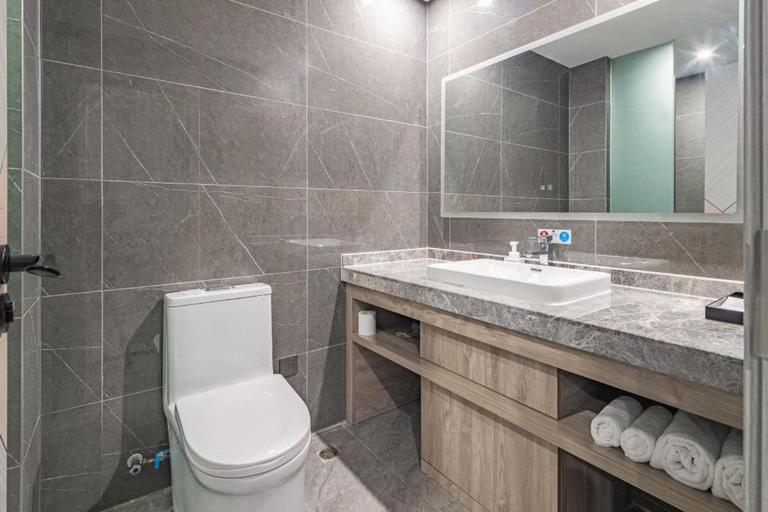 Bathroom 3, Fanhua Yuejing Hotel, Changsha