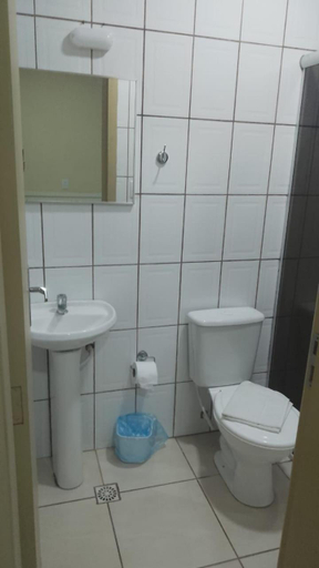 Bathroom 3, Hotel Gravatai Express, Gravataí