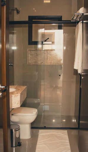 Bathroom 3, OP'S HOTEL, Serranópolis