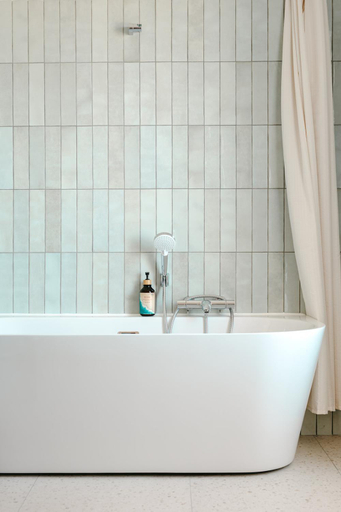 Bathroom 5, Dek Hôtel - Café - Ofuro, Finistère