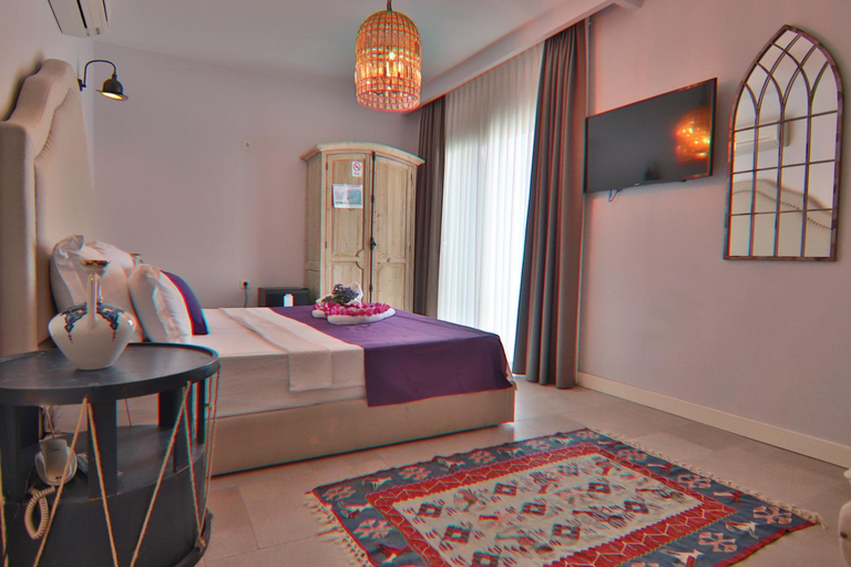 Bedroom 3, Alacaat Otel, Çeşme