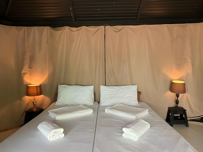 Bedroom 2, Playa La Caleta, Morong