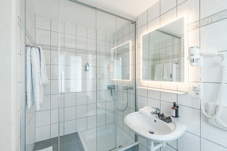 Bathroom 2, Hotel Artist, Biel