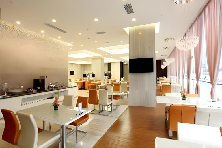 Food & Drinks 4, Holiday Inn Express Chengdu Wuhou By IHG, Chengdu