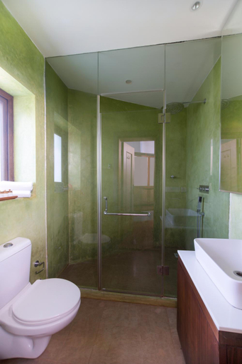 Bathroom 3, Kairali - The Ayurvedic Healing Village, Palakkad