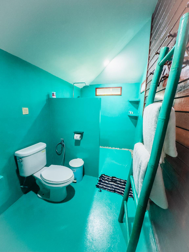 Bathroom, Baan Kiao resort Koh Phangan. Family and studio bungalows, Ko Phangan