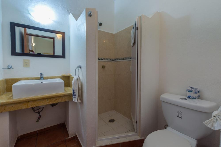 Bathroom 3, Hotel Meson de Mita, Compostela