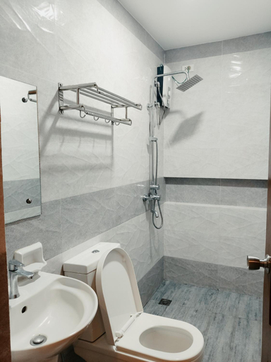 Bathroom, Aurelle Inn, Legazpi City