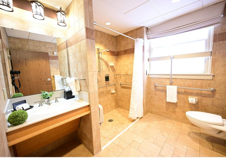 Bathroom 3, Spring Mill Inn, Lawrence