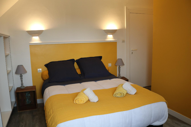 Bedroom 2, Treas Glaz, Finistère