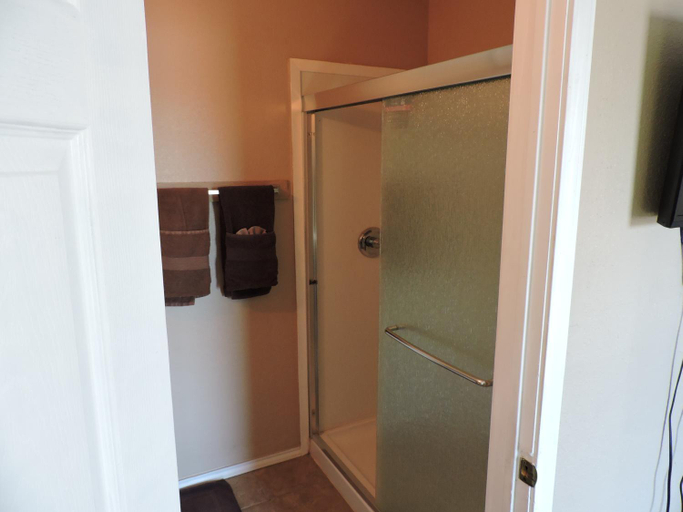 Others 4, El Dorado Suites, Zavala