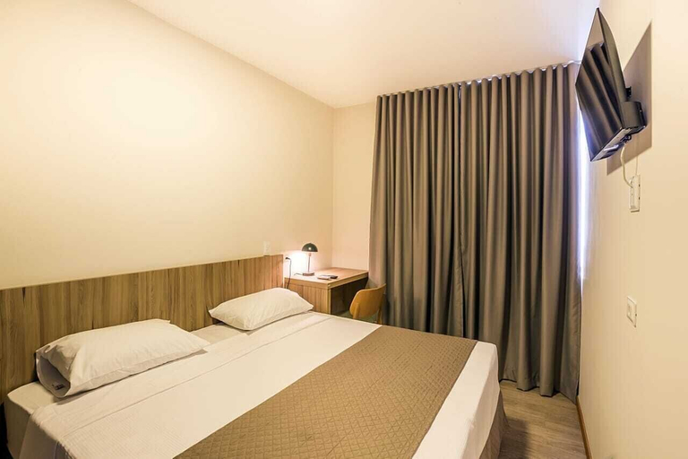 Room 5, Hotel Varsóvia Ltda, Londrina