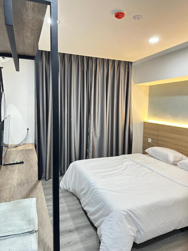 Others 3, EpochHotel, Larut and Matang