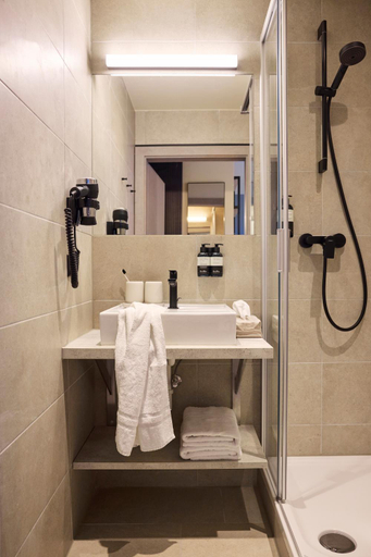 Bathroom 5, Hotel UND smart alpine stay, Liezen