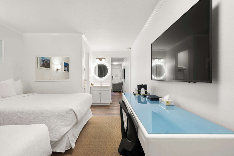 Bedroom 3, SureStay Hotel by Best Western Rossland Red Mountain, Kootenay Boundary