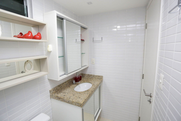 Bathroom 4, Apart Praia de Cabo Branco por Carpediem, João Pessoa