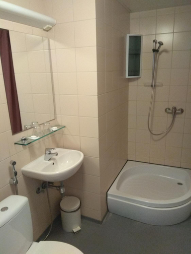 Bathroom 3, Alex Hotel, Kohtla-Järve