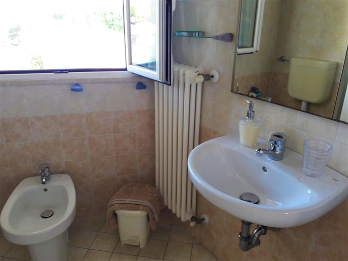 Bathroom 3, Residence Onda Blu 2, Ravenna