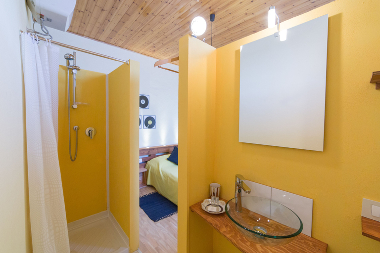 Bathroom 4, Villa Sunrise, Lucca