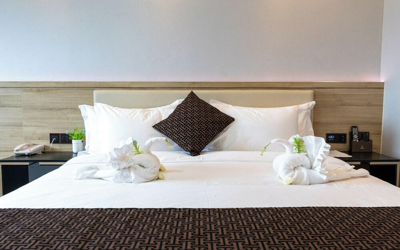 Bedroom 2, G.C Royal Hotel, Accra
