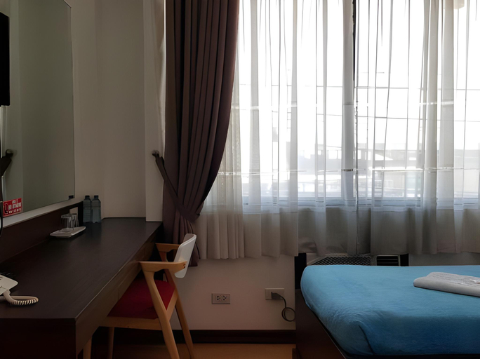 Bedroom 3, PearLi View Hotel Iloilo powered by Cocotel, Iloilo City