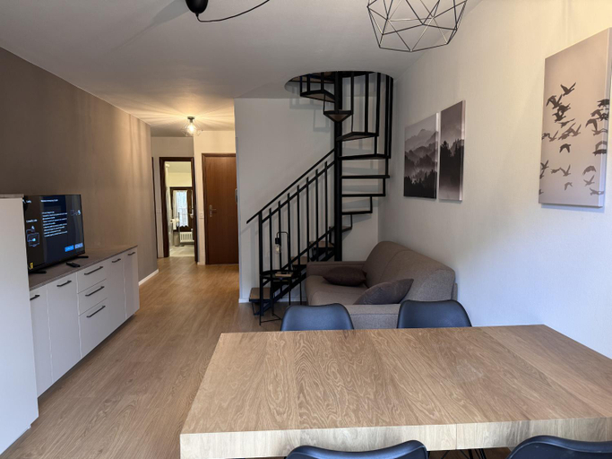 Shared lounge/TV area 5, 073 Mansarda Duplex, Carisolo, Trento